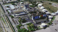 猎户座工程碳在拉文纳，意大利的工厂鸟瞰图。